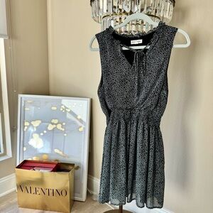 Newbury Kustom Black & White Floral Sleeveless Dress